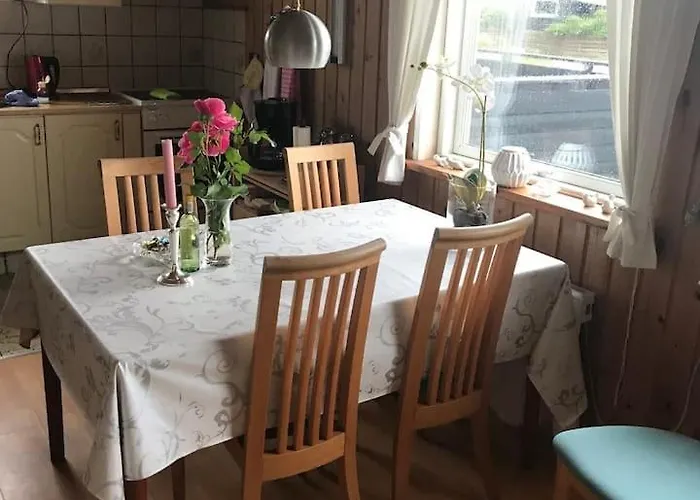 Cozy Vacation - By The Holiday home